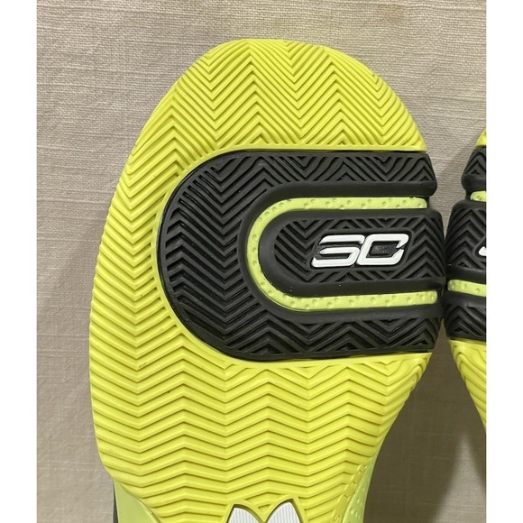 Under Armour Steph Curry SC 3ZER0‎ 4 GS \'WHITE VIS YELLOW\'  Basketball Shoes 6Y main image 11